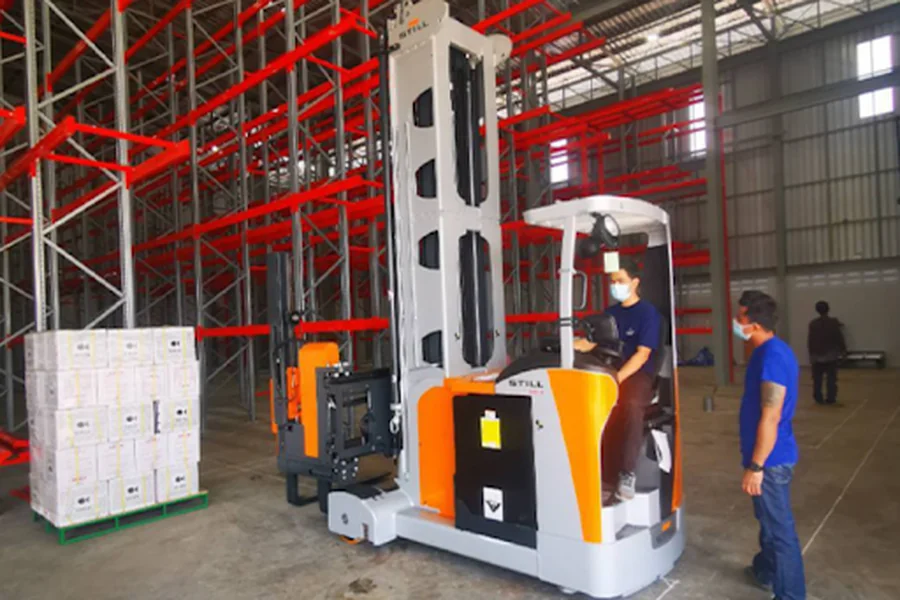 Choosing the Right Rack for Industrial Purpose: A Practical Guide for Factories, Warehouses, and Workshops Choosing the Right Rack for Industrial Purpose A Practical Guide for Factories, Warehouses, and Workshops